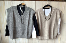 Load image into Gallery viewer, Oversized V neck Vest
