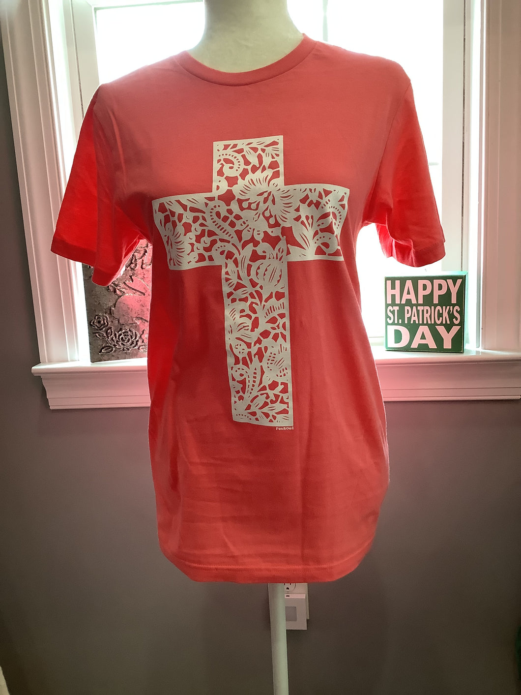 Coral lace cross faith spring graphic tee