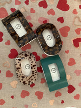 Load image into Gallery viewer, Large Flat Teletie Hair Clip
