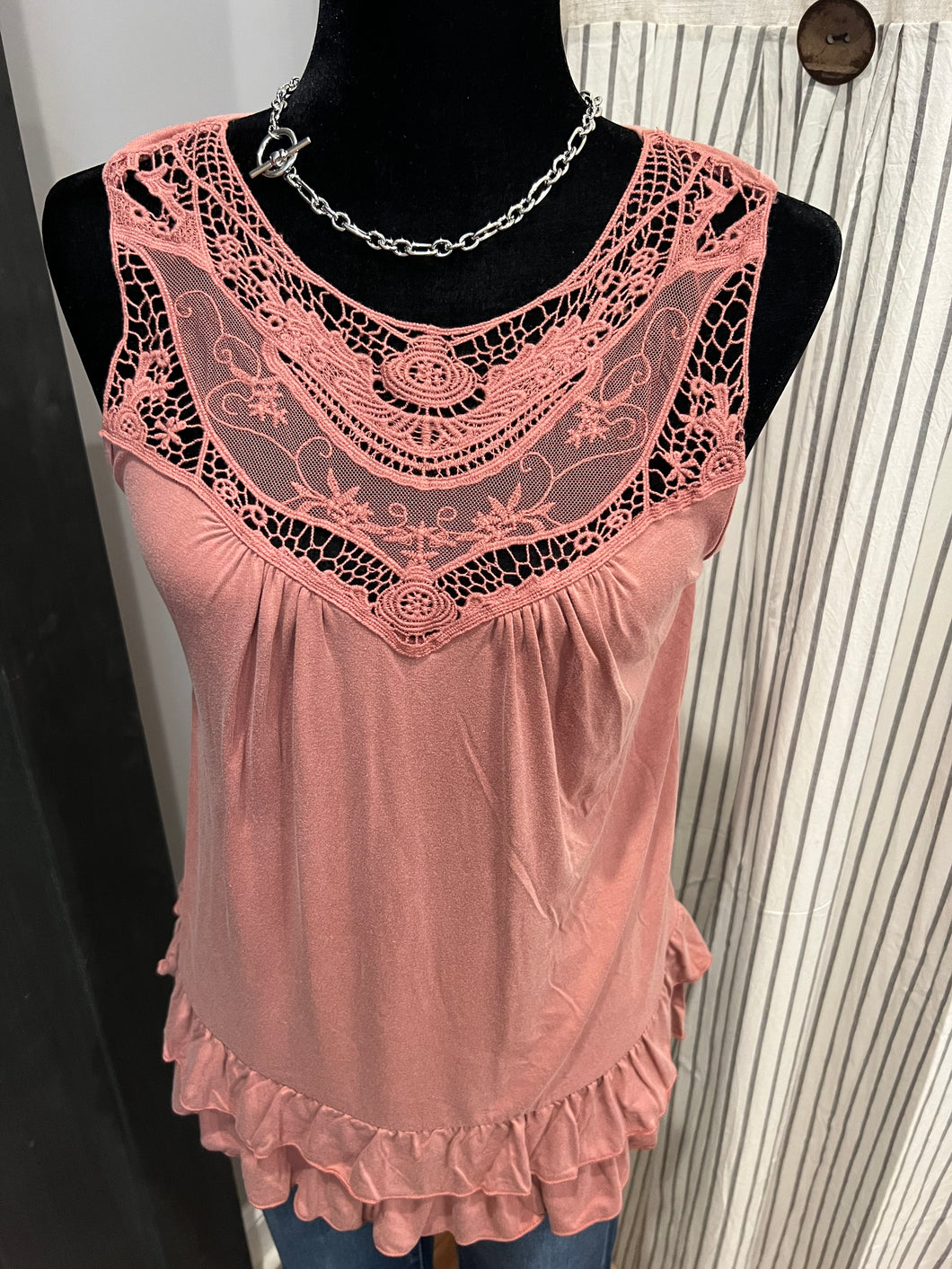 Rose Lace Sleeveless with Ruffle Bottom