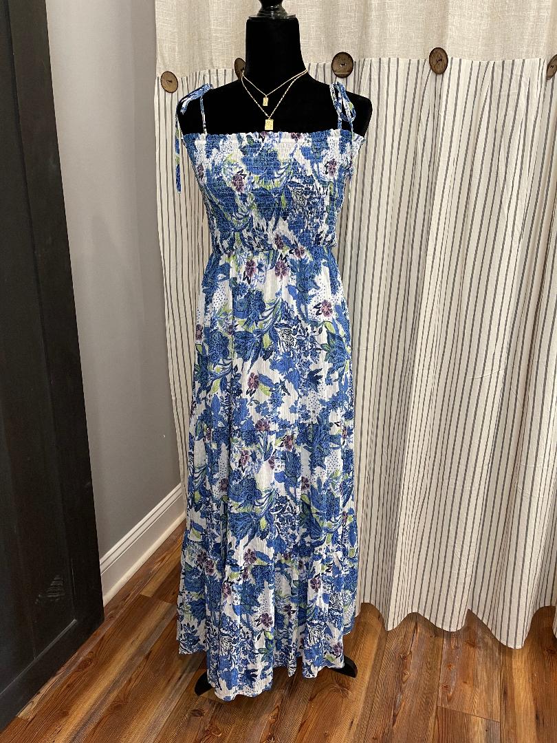 Blue floral scrunch maxi