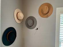 Load image into Gallery viewer, Wide Brim Panama Hat
