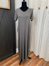 Load image into Gallery viewer, Long Tee Shirt Dress
