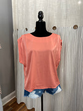 Load image into Gallery viewer, Satin round neck pleated top
