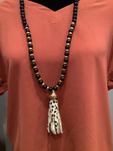 Load image into Gallery viewer, Hampton Necklace
