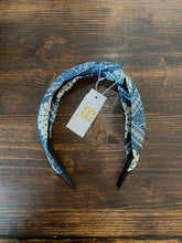 Load image into Gallery viewer, Bandana Hair Band
