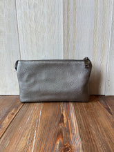 Load image into Gallery viewer, Jen &amp; Co. Riley Wristlet/Crossbody
