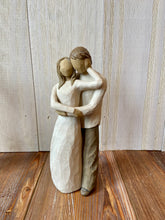 Load image into Gallery viewer, Willow Tree Figurines
