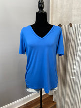 Load image into Gallery viewer, Piko V-Neck Short Sleeve
