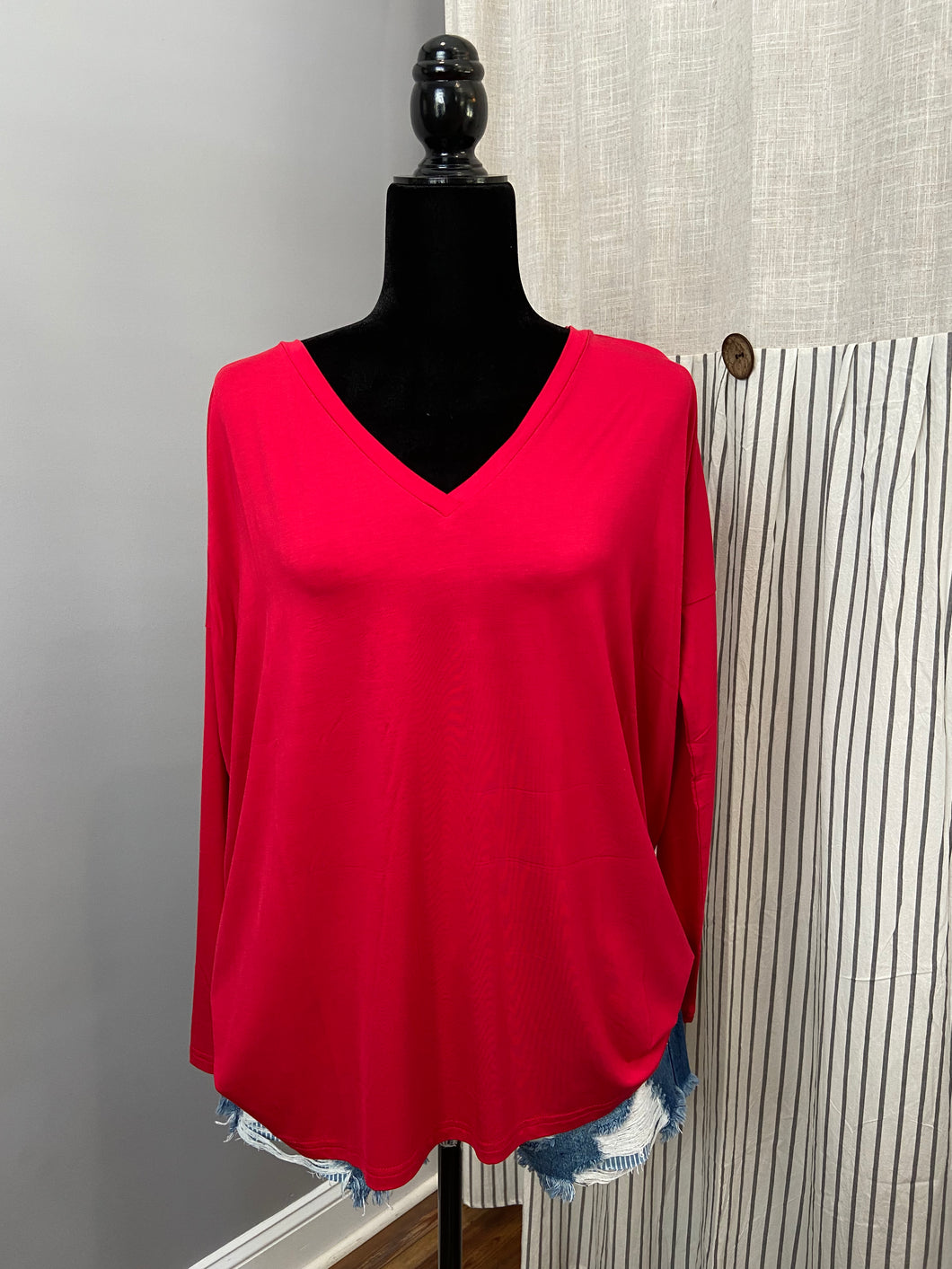 Piko Long Sleeve V-Neck